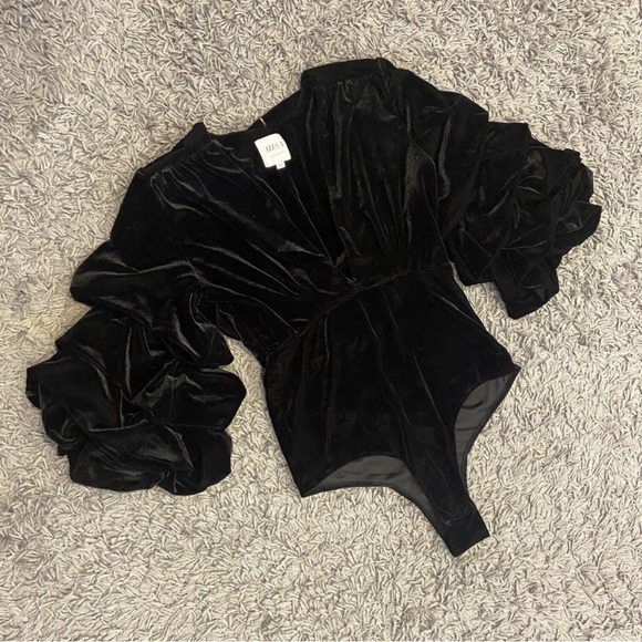 Misa Velvet Bodysuit Size M - Picture 4 of 5